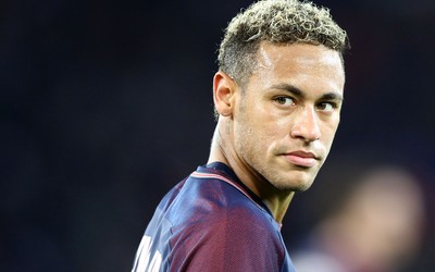 百博体育精华-他的表现赢得掌声